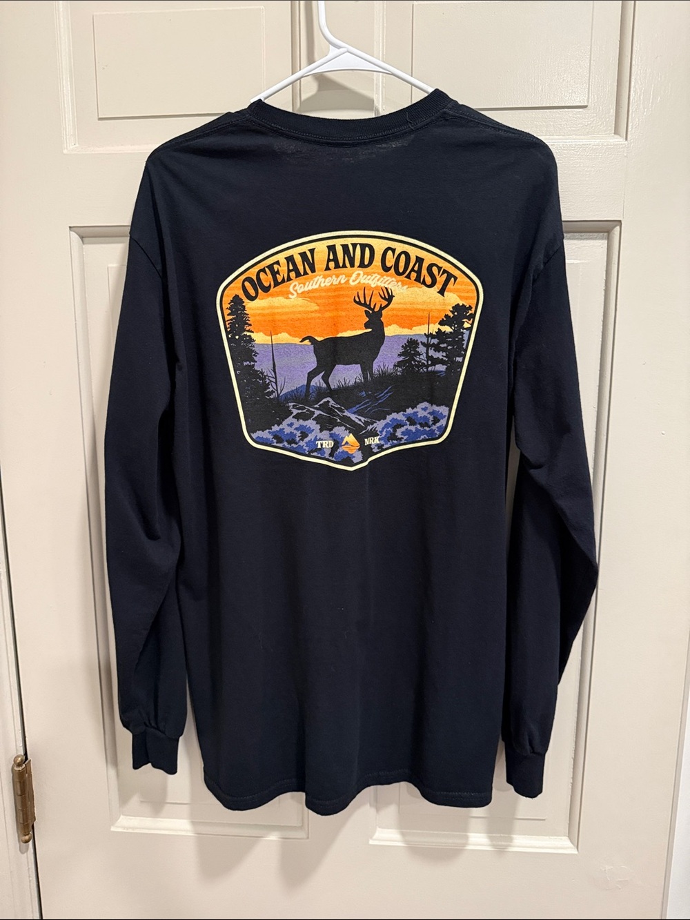 Ocean + Coast Men's Black Long Sleeve Graphic Tee Size Large